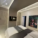 La Vela Luxury