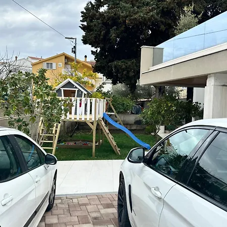 La Vela Luxury * تروغير