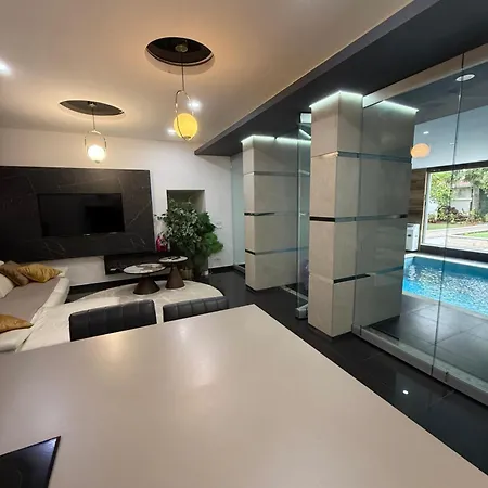 La Vela Luxury *